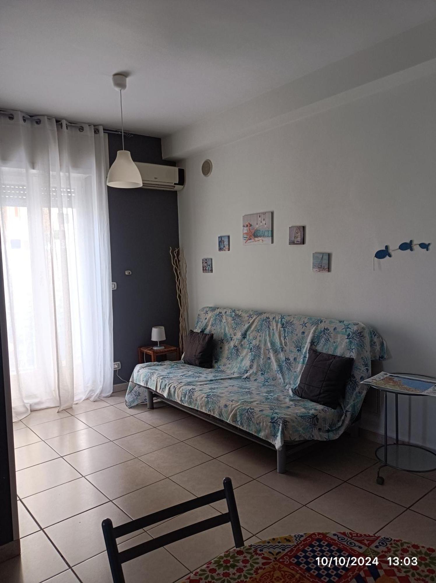 Travel And Living Hotel Trani Exterior foto
